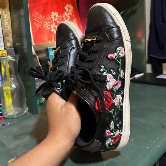 Black Floral ALDO sneakers - Picture 9 of 11